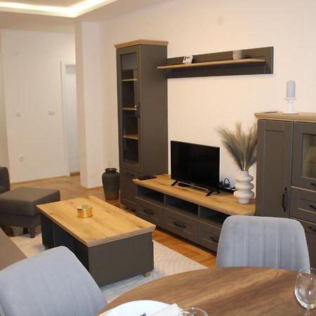Apartment M Smederevo Buitenkant foto