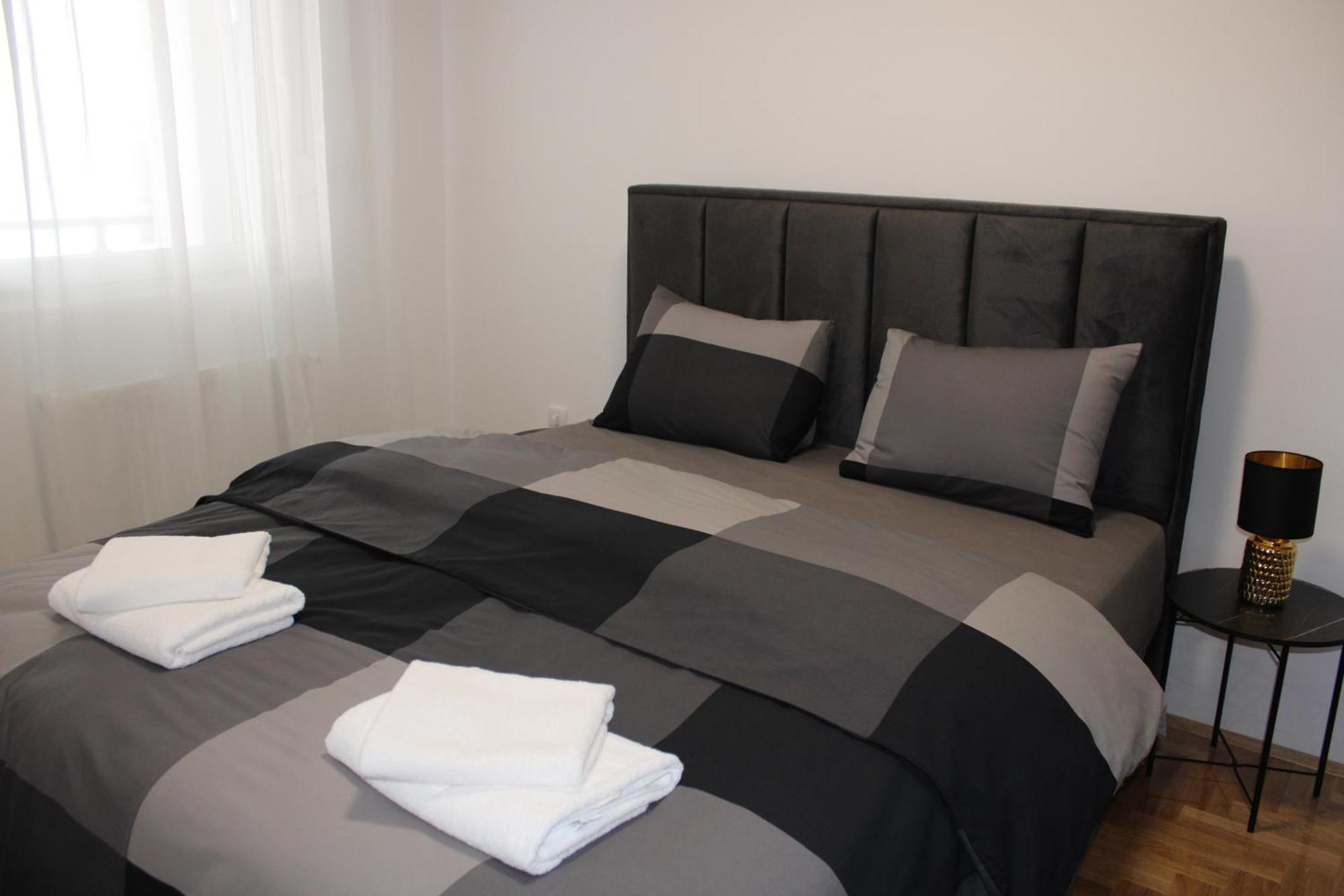 Apartment M Smederevo Buitenkant foto